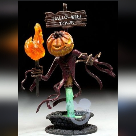 Walt Disney Grand Jester Pumpkin King 10” Bust Statue Nightmare Before Christmas - Picture 1 of 6